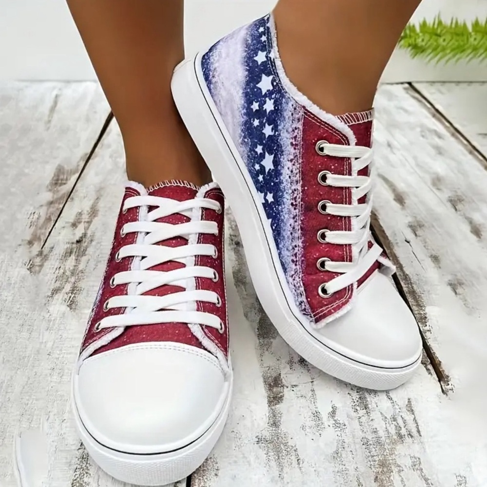 🇺🇸 DISTRESSED PATRIOTIC CANVAS SNEAKERS